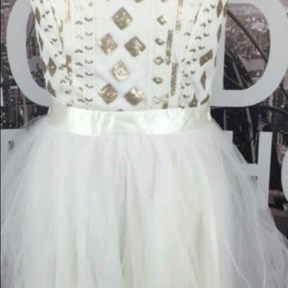 Trixxi short dress